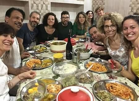 Tripathi Paying Guest House Варанаси Екстериор снимка
