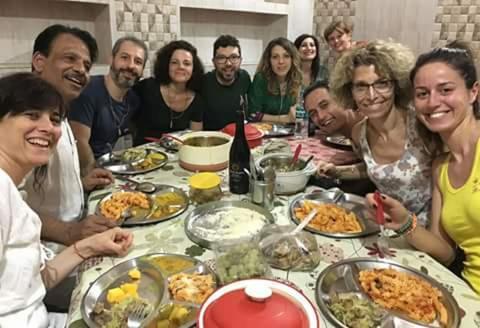 Tripathi Paying Guest House Варанаси Екстериор снимка